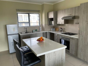 2 Bed, Pool & Gym, Free Wi-Fi